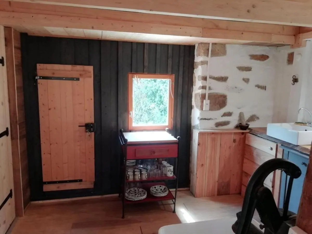 Charming Holiday Home Near Pointe Du Raz Kersaudy