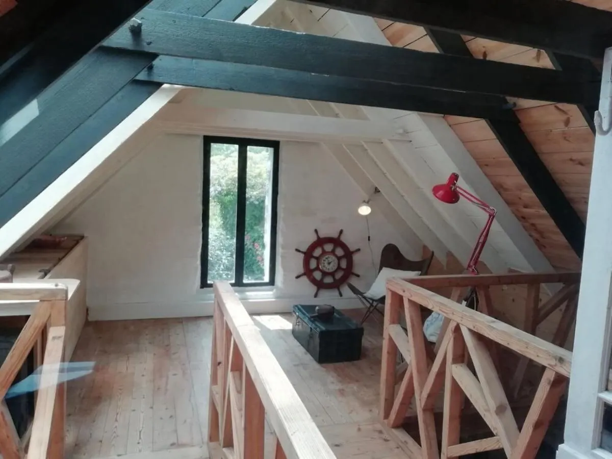 Charming Holiday Home Near Pointe Du Raz Kersaudy France