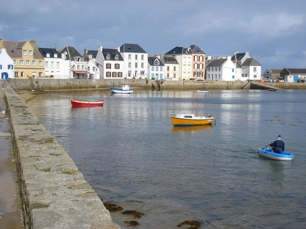 Charming Holiday Home Near Pointe Du Raz Kersaudy 0*,