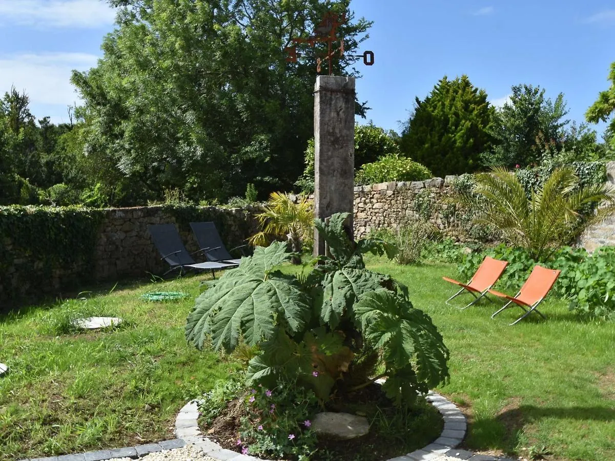 Charming Holiday Home Near Pointe Du Raz Kersaudy