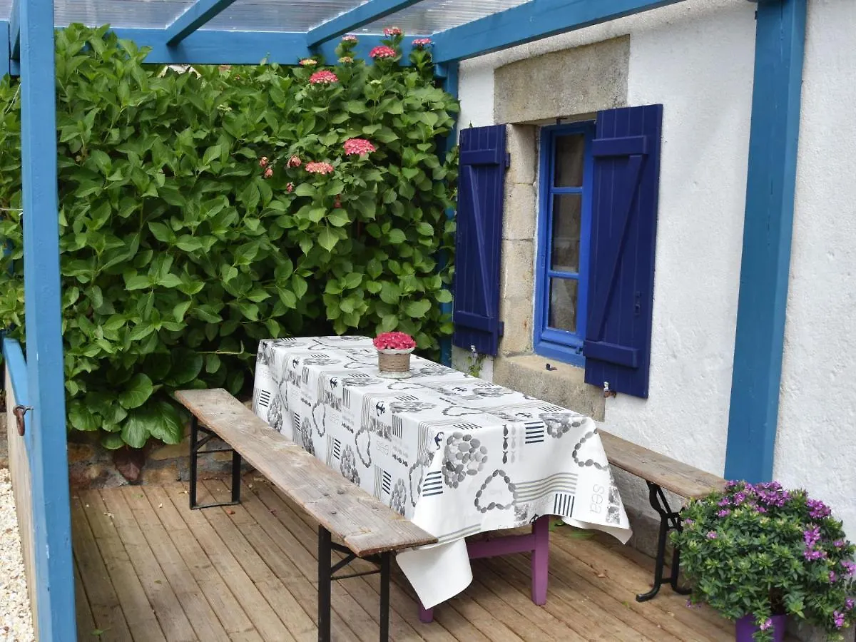 Charming Holiday Home Near Pointe Du Raz Kersaudy