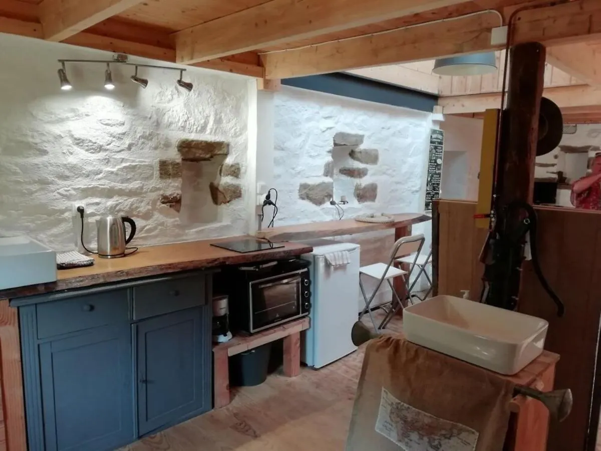 Charming Holiday Home Near Pointe Du Raz Kersaudy